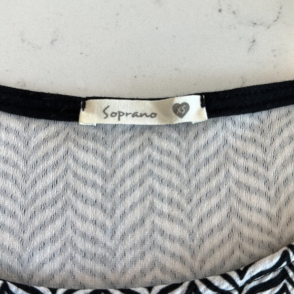 Soprano Brand Dress with Leather Detail - Picture 4 of 4